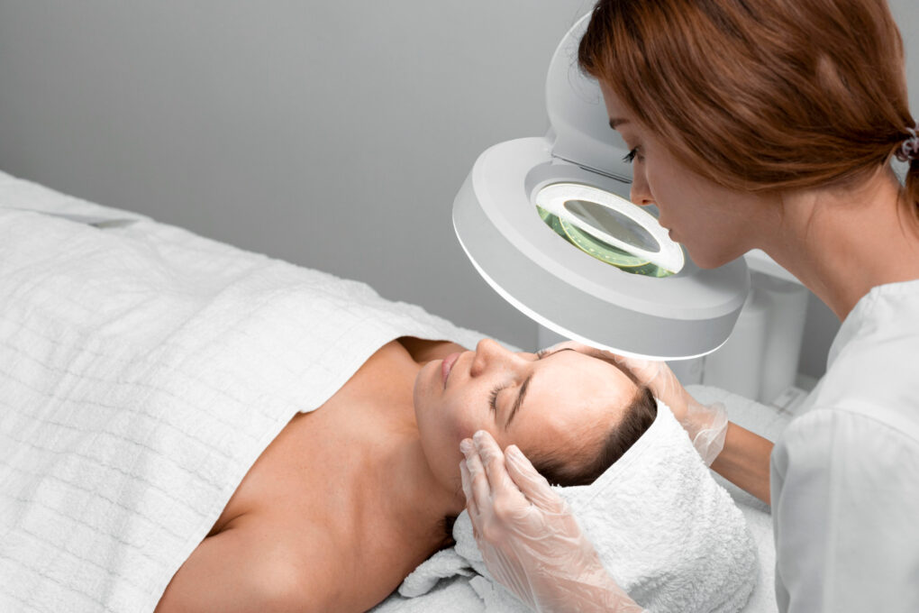 Rejuvenecimiento facial con Láser pico